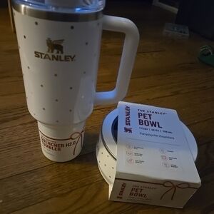 Stanley Quencher H2.0 40oz Tumbler + Stanley Pet Bowl Bundle | White Gold Polka